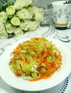Carrot-covered pancakes