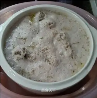 Coconut-cracker