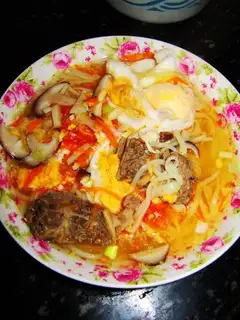 Tomato veal noodles