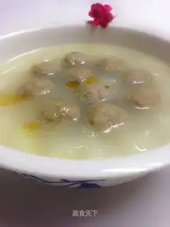 Beefballs, melon soup