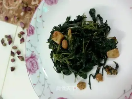 Garlic soy leaves