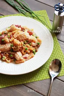 Seafood sweet almond noodles