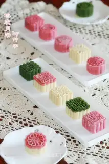 Ice mooncake