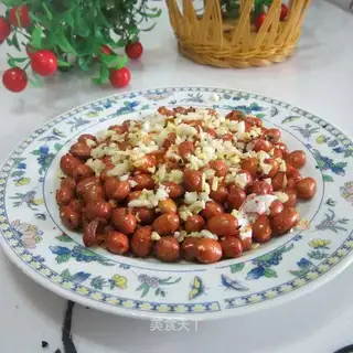 Garlic peanuts