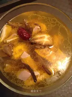 Abalone chicken pork belly soup
