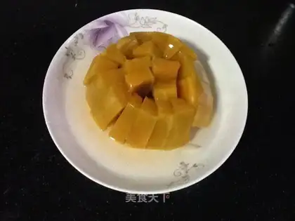 Ice-cracked lily pumpkin