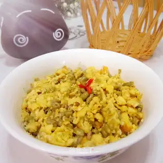 Sour bean omelet