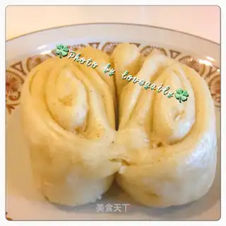 A fragrance roll