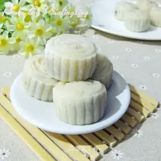Ice mooncake