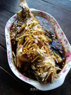 Garlic paste mushroom fish