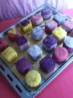 Ice mooncake