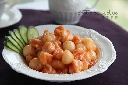 Pear shrimp balls