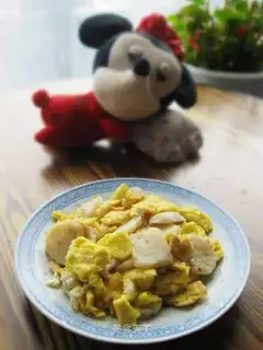 Fishball fried eggs
