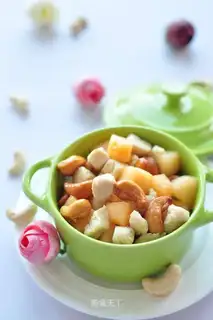 Melon cashew chicken
