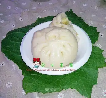 Biscuit cabbage bun