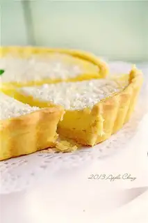 Coconut cheese pie