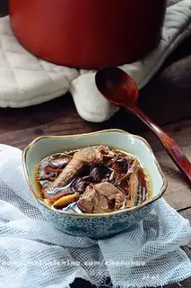 Tea mushrooms and pigeons