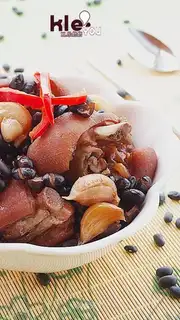 Black Bean Pork Hand