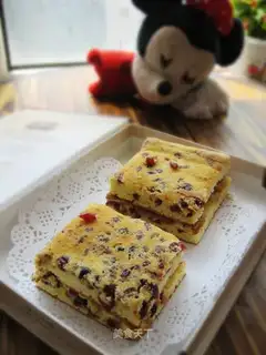 Cranberry cake