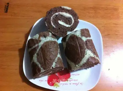 A giraffe cake roll