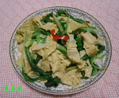 Scrambled cabbage