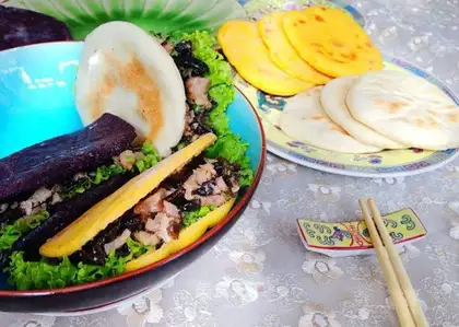 Three-coloured meat
