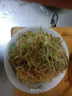 Soy soy bean sprouts