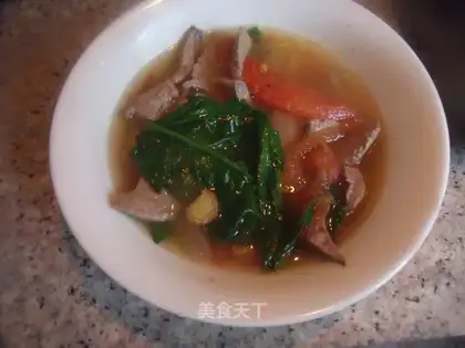 Spinach tomato liver soup