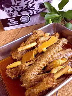 Ginger beer, geese wings