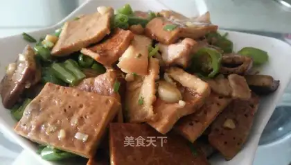 Soy-dried little fried meat