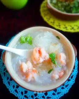 Shrimp fan radish soup