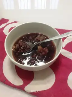 Black rice. Silver earpowder