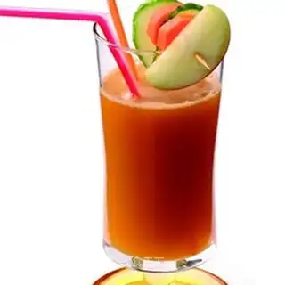 Carrot apple cucumber juice