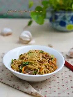 Lamb noodles