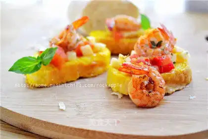 French bread with apple pepper shrimp