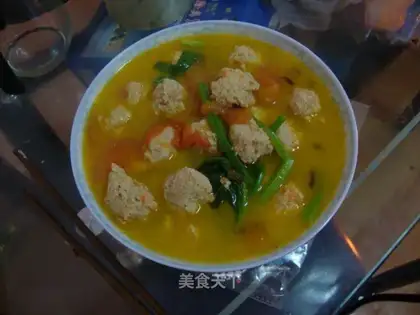 Tomato and carrot meatball soup