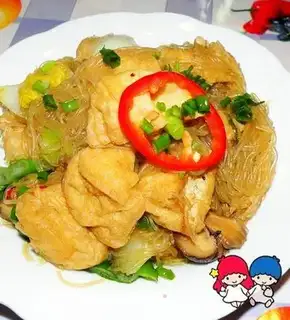 Soaked vermicelli with beans
