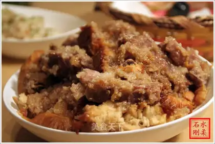 Steamed pork ribs with bread flour