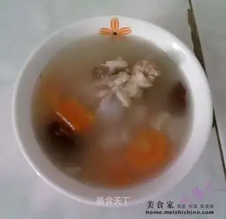Huai yam carrot pork bone soup