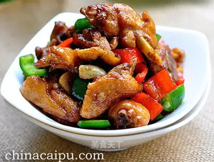 Roasted chicken nuggets in soy sauce