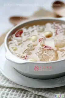 Tremella lotus seed soup
