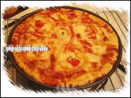 Homemade bacon pizza