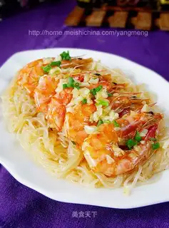 Steamed shrimp with garlic and vermicelli