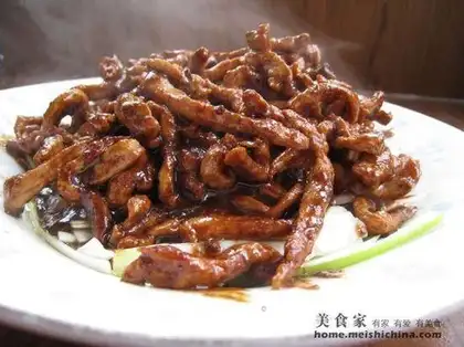 Shredded pork in Beijing sauce