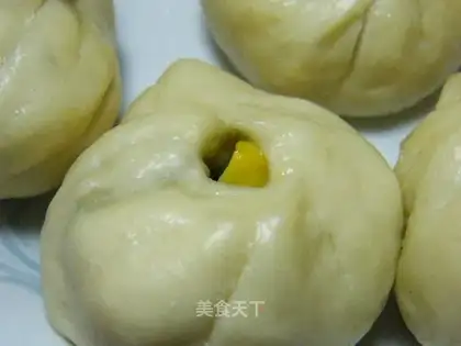 Vegetarian steamed buns