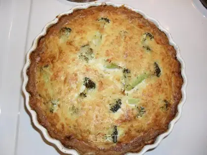 broccoli barbecue pie