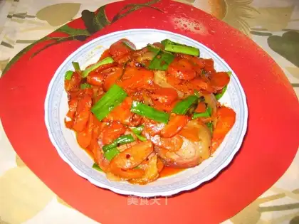 stir-fried pork with carrot