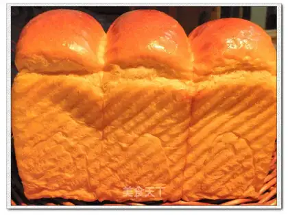 Maple sugar and carrot toast