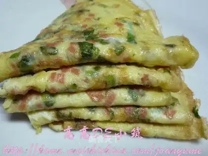 Home-cooked breakfast egg cake