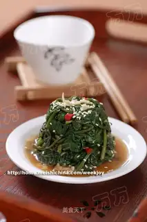 cold cabbage leaves